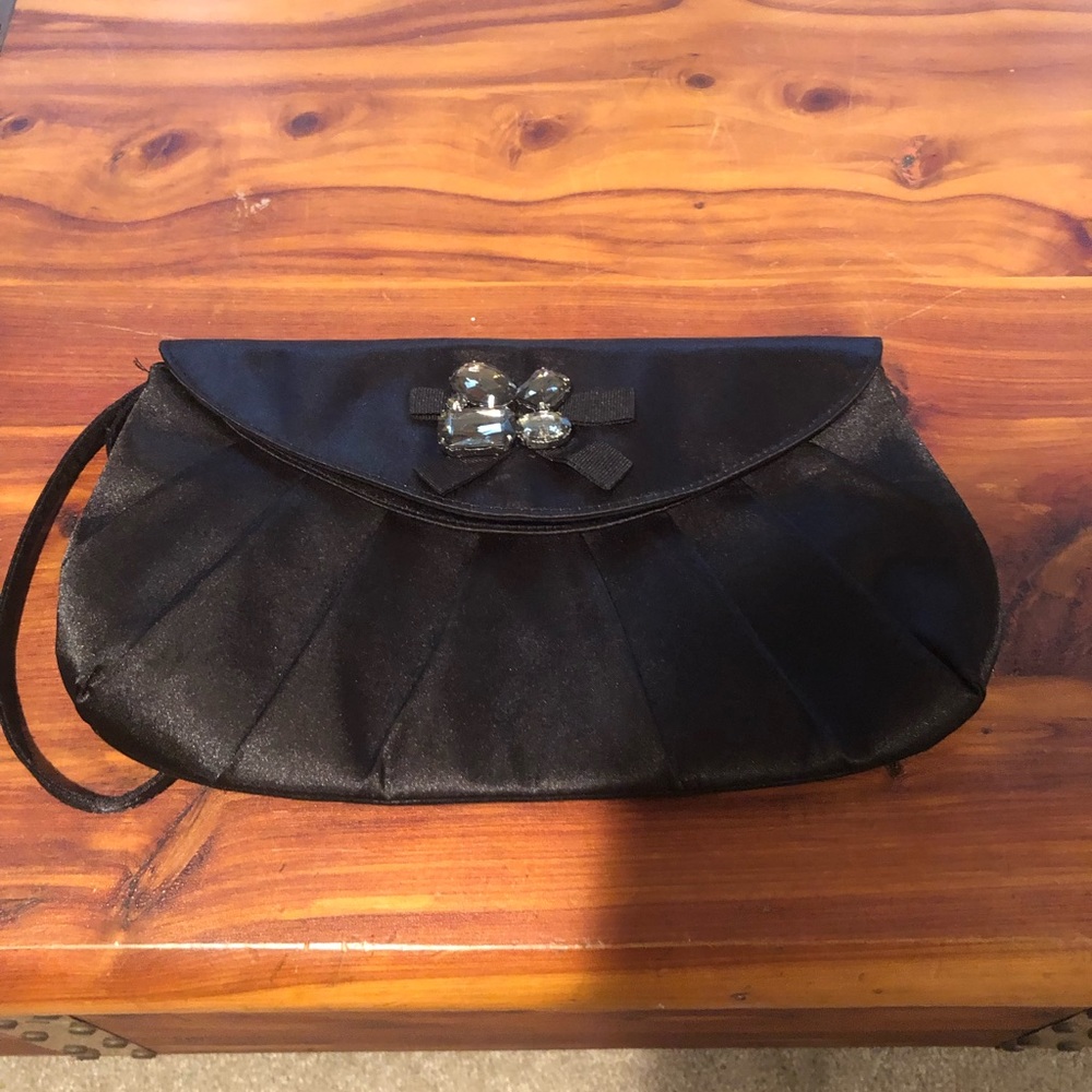 Old Navy black large wristlet